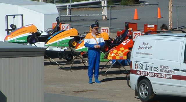 karts.jpg (46166 bytes)